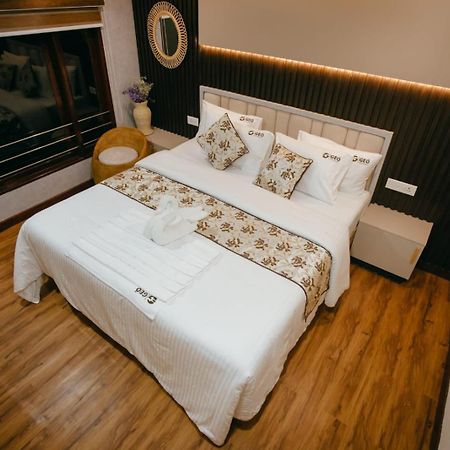 Готель Cosy Premium Houseboats Alappuzha Екстер'єр фото