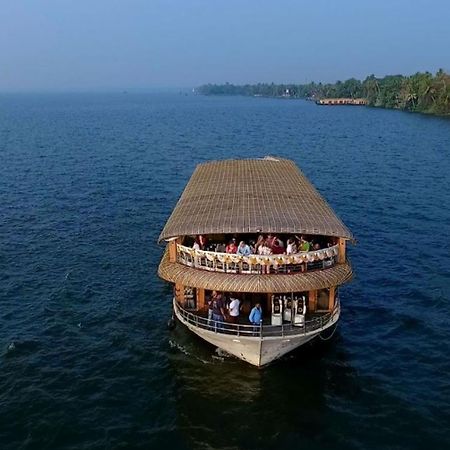 Готель Cosy Premium Houseboats Alappuzha Екстер'єр фото