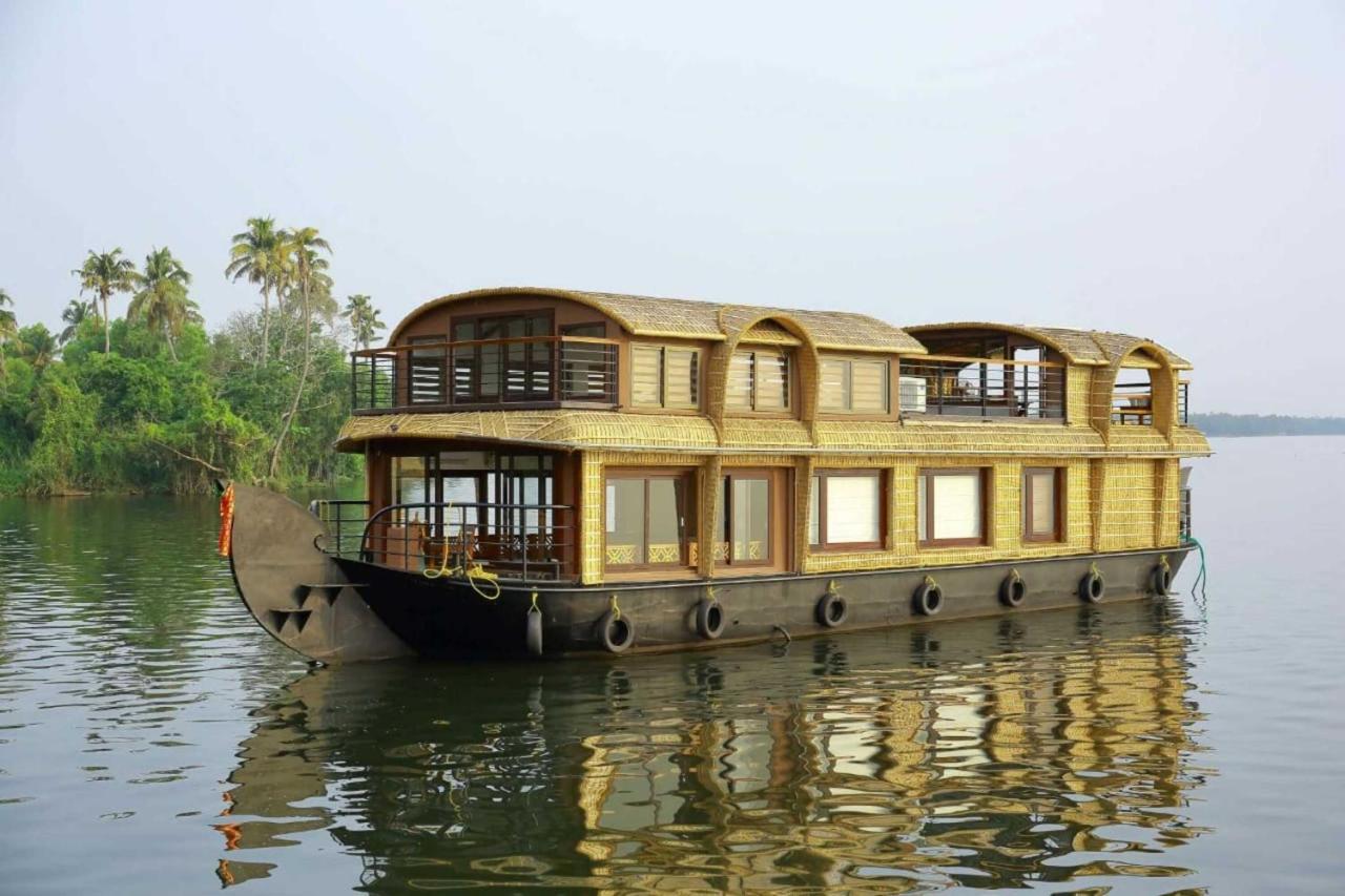 Готель Cosy Premium Houseboats Alappuzha Екстер'єр фото