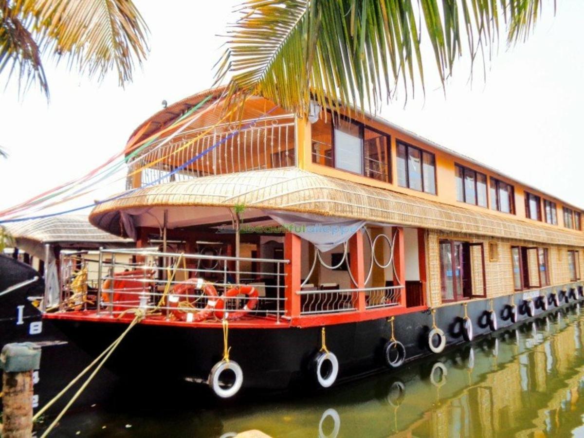 Готель Cosy Premium Houseboats Alappuzha Екстер'єр фото