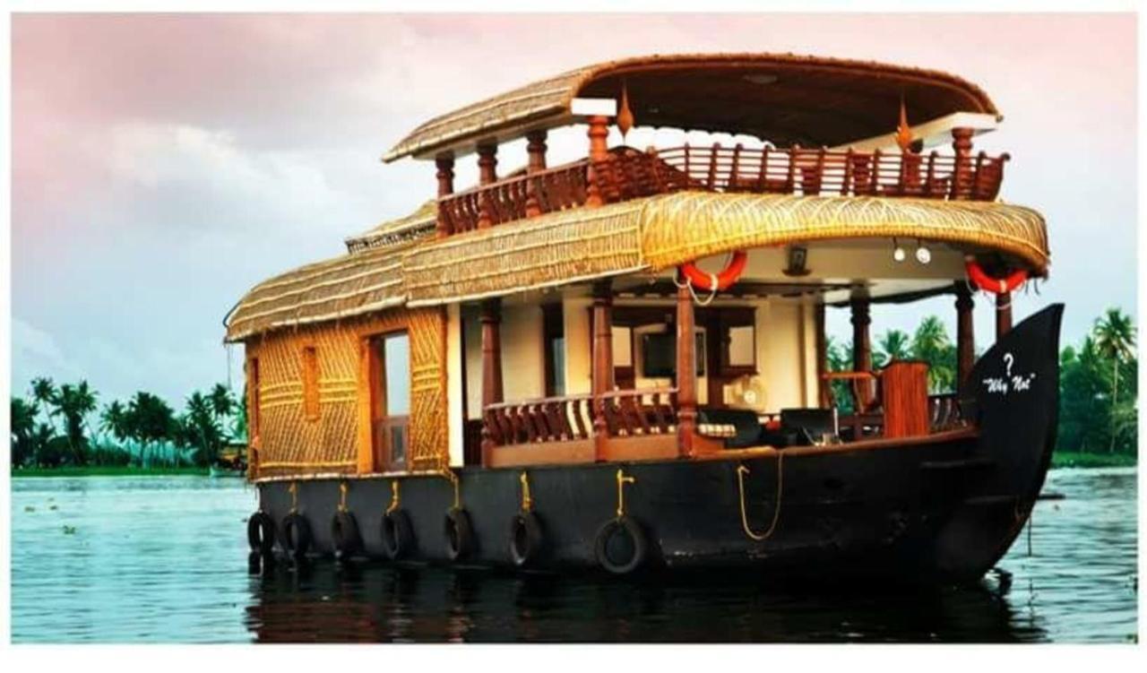 Готель Cosy Premium Houseboats Alappuzha Екстер'єр фото
