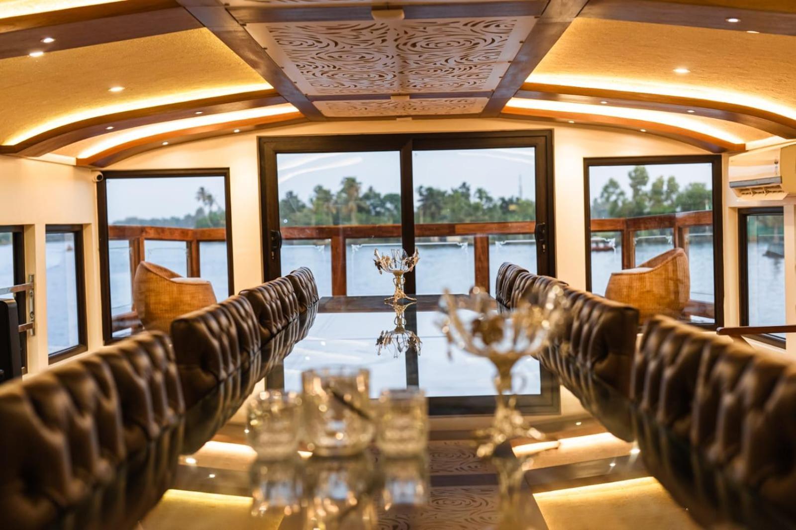 Готель Cosy Premium Houseboats Alappuzha Екстер'єр фото