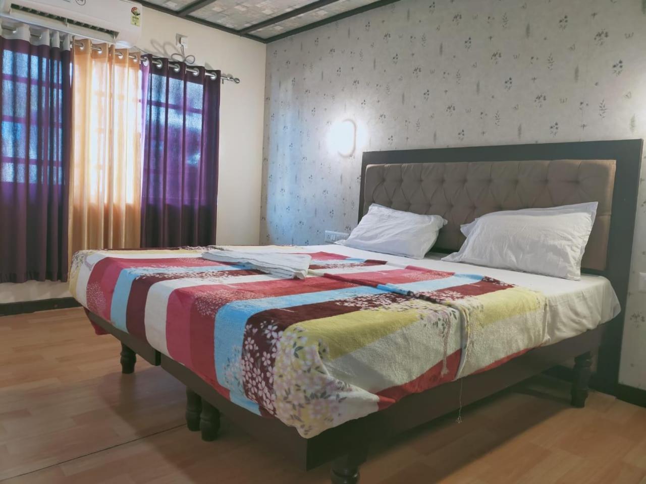 Готель Cosy Premium Houseboats Alappuzha Екстер'єр фото
