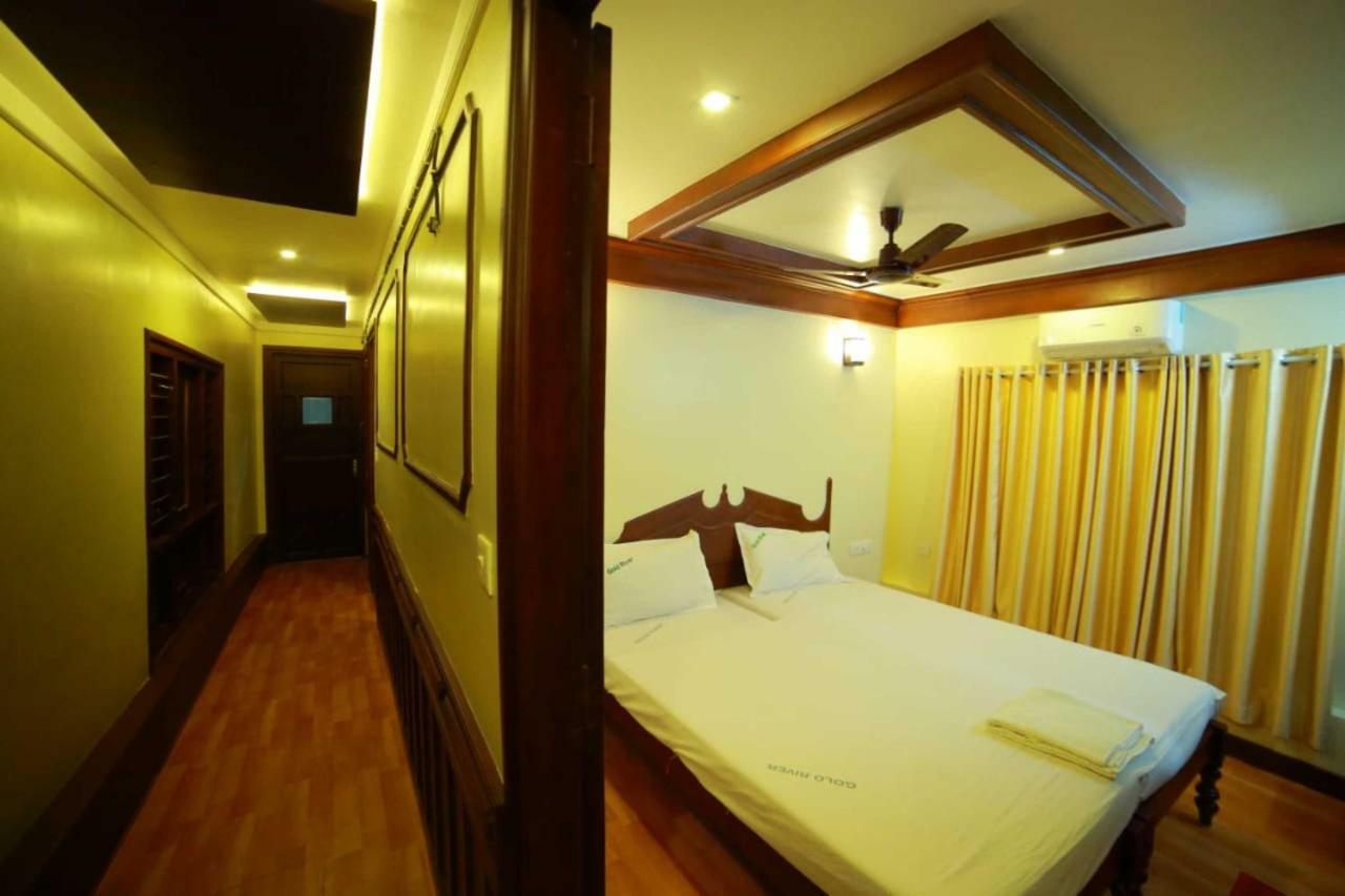 Готель Cosy Premium Houseboats Alappuzha Екстер'єр фото