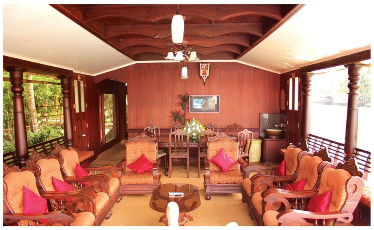 Готель Cosy Premium Houseboats Alappuzha Екстер'єр фото